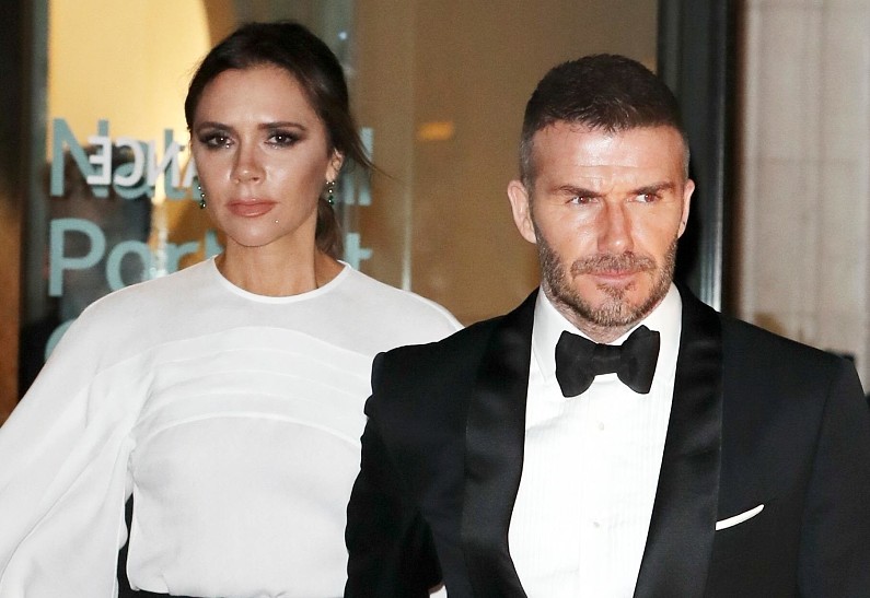 Виктория Бекхэм повторно обменялась клятвами с мужем Дэвидом на фоне скандала с его изменами