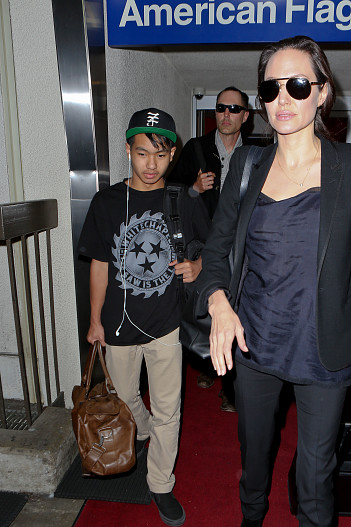 Анджелина Джоли с сыном