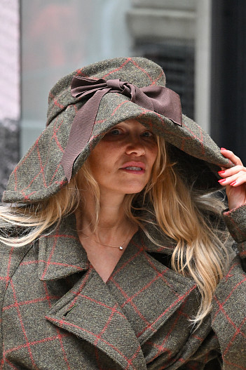 Памела Андерсон