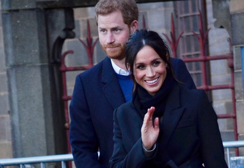 Принца Гарри и Меган Маркл обвиняют во вторжении в частную жизнь. И всё из-за Карла III