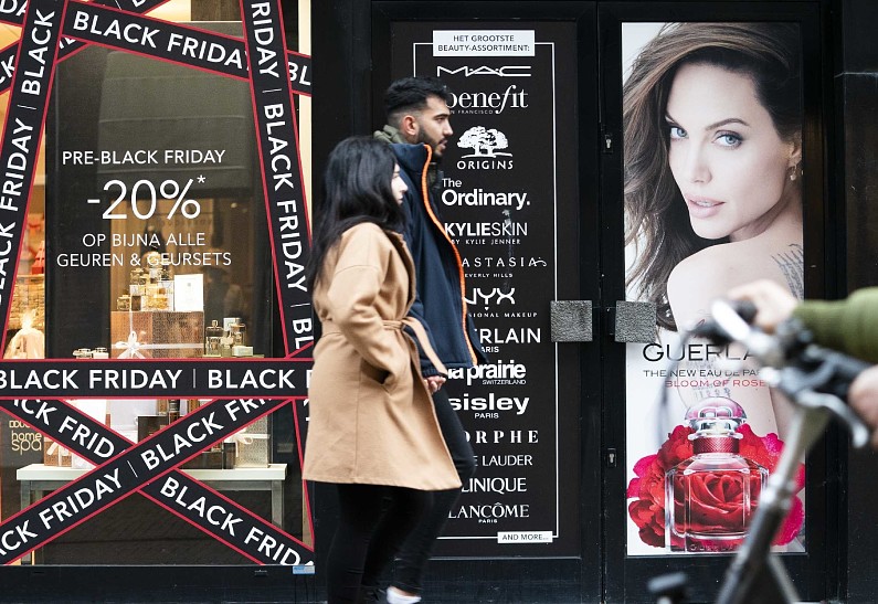 История Чёрной пятницы: как обычная распродажа стала международным трендом