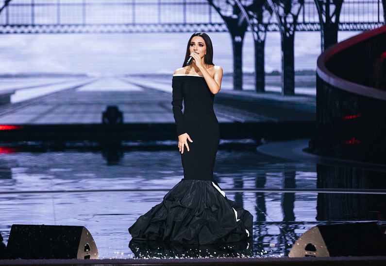 Зара выступила с сольным концертом в Москве