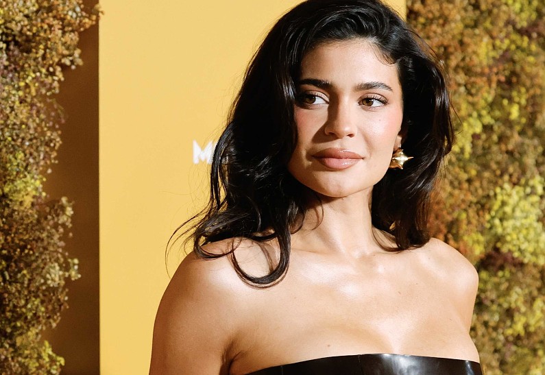 Кайли Дженнер и Тимоти Шаламе вместе вышли в свет