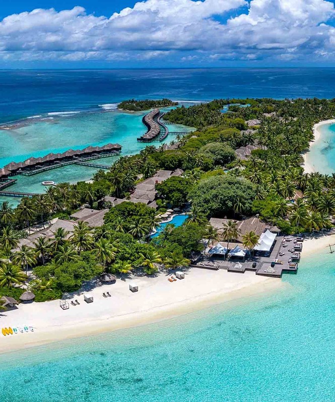 Sheraton Maldives Full Moon Resort & Spa: спа-программы, кухни восточных стран и прекрасные пляжи
