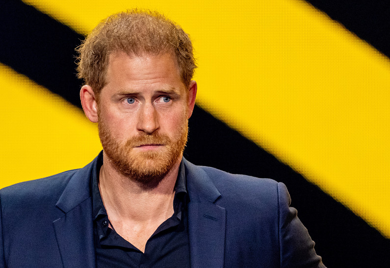 Принц Гарри столкнулся с холодным приемом принца Уильяма за несколько часов до смерти Елизаветы II