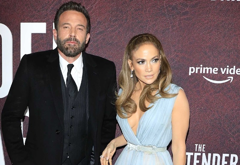 Дженнифер Лопес оскорбила фанатку Бена Аффлека, которая призналась ему в любви