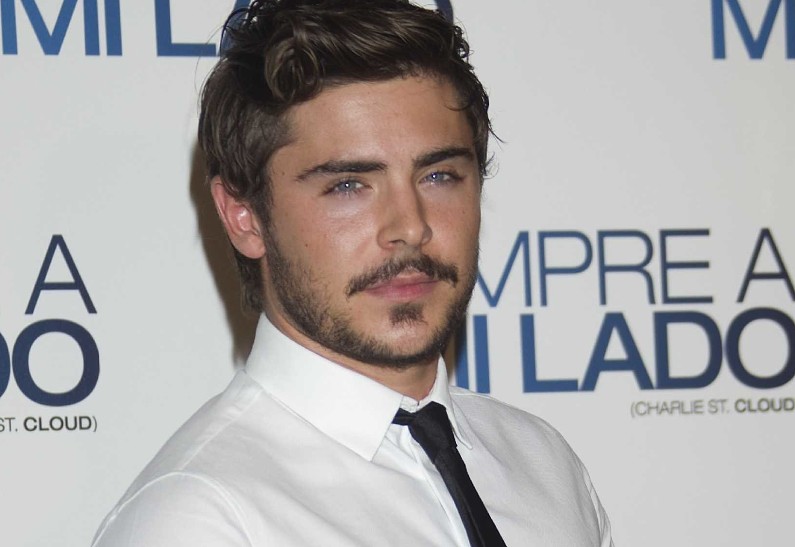 Зак Эфрон хочет сыграть Мэттью Перри в кино