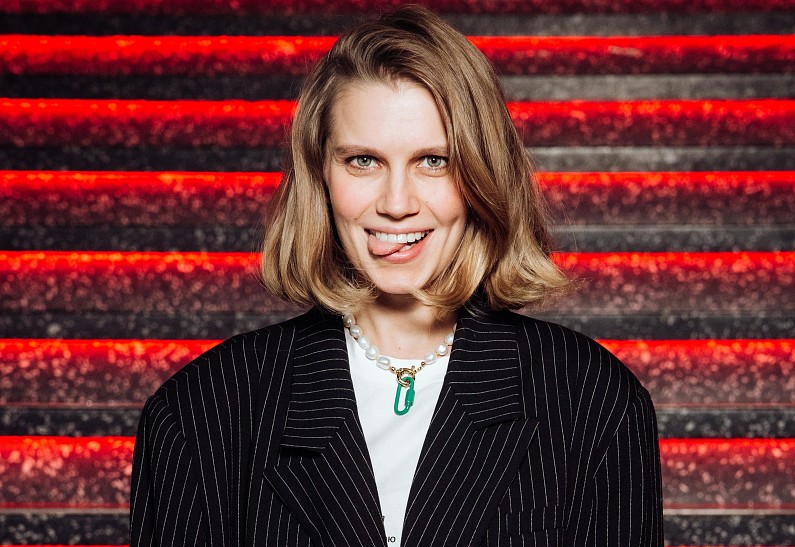 Дарья Мельникова, Ева Смирнова, Гавриил Гордеев и другие представили сериал «Волшебный участок»