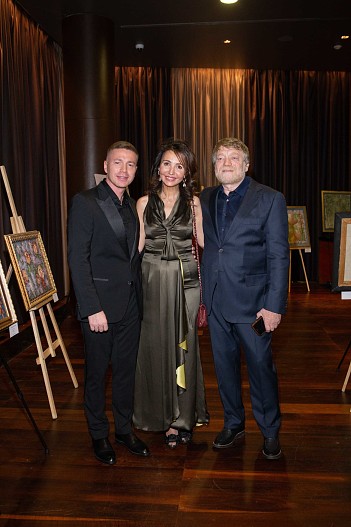 Николай Попов, Юлия Амбарцумян, Валерий Попов