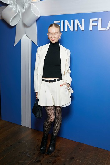 Елена Ушакова