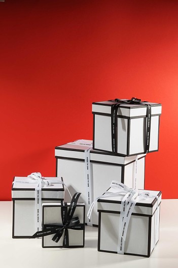 Примеры подарочных коробок BURO ALL GALLERY (стандарт упаковки галереи)