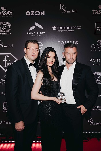 Антон Гормах, София Ларионова, Олег Давыдов