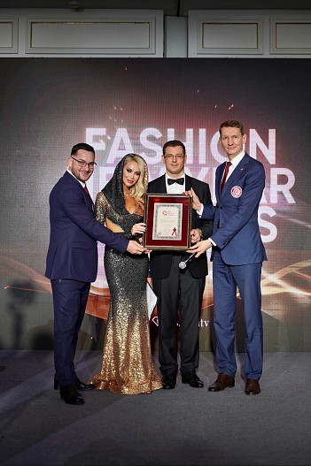 Александр Пересвет, Мария Ост, Антон Гормах (FashionTV), Станислав Кононенко (Книга рекордов России)