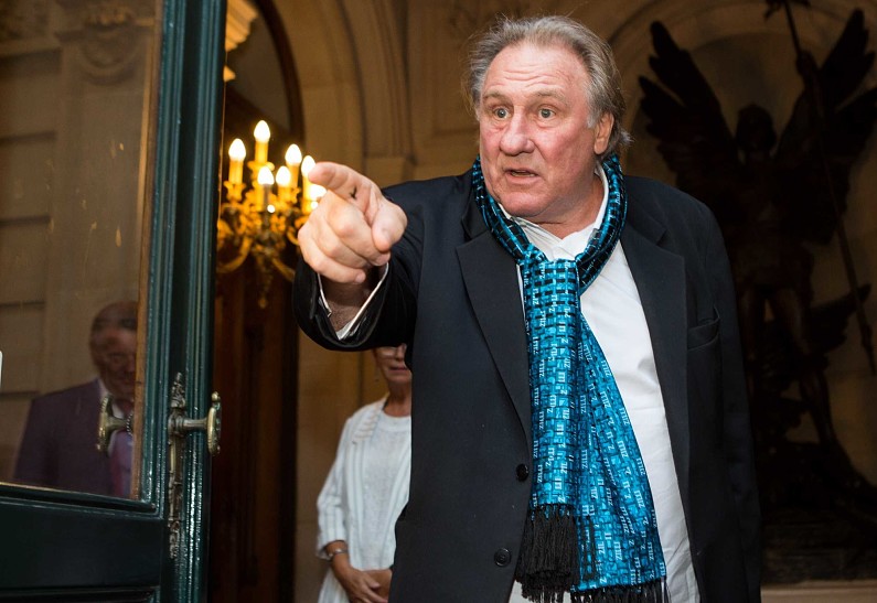 Знаменитые актеры выступили в защиту Жерара Депардье