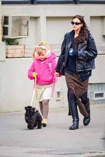 Ирина Шейк с дочерью