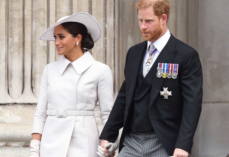 Путь в Великобританию закрыт? Карл III нанес сокрушительный удар по принцу Гарри и Меган Маркл