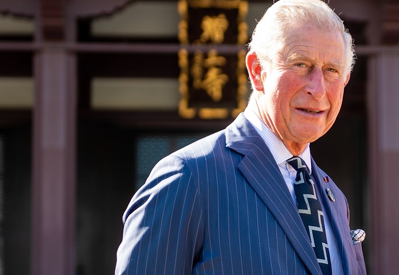 Карл III и принц Уильям готовятся к срочным переговорам после расистских обвинений со стороны Меган Маркл