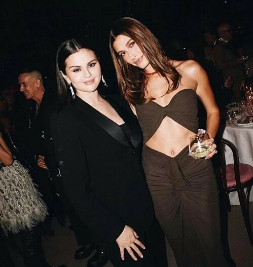 Селена Гомес и Хейли Бибер