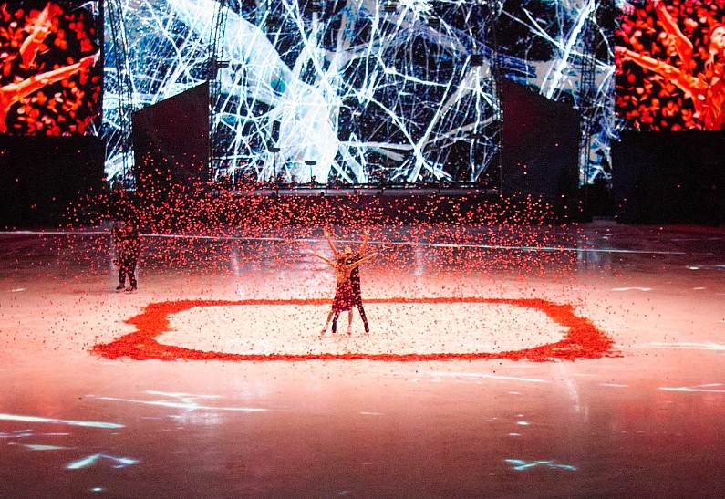 Алина Загитова, Камила Валиева, Никита Кацалапов и Виктория Синицина, Zivert на фестивале «Влюбленные в фигурное катание»