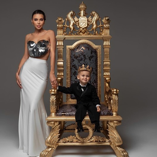 Оксана Самойлова со своим сыном