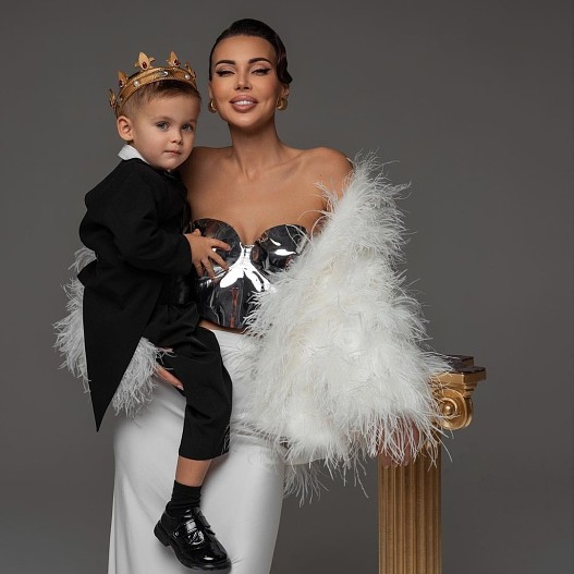 Оксана Самойлова со своим сыном