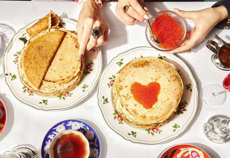 Масленичная неделя: какие угощения приготовили в столичных ресторанах