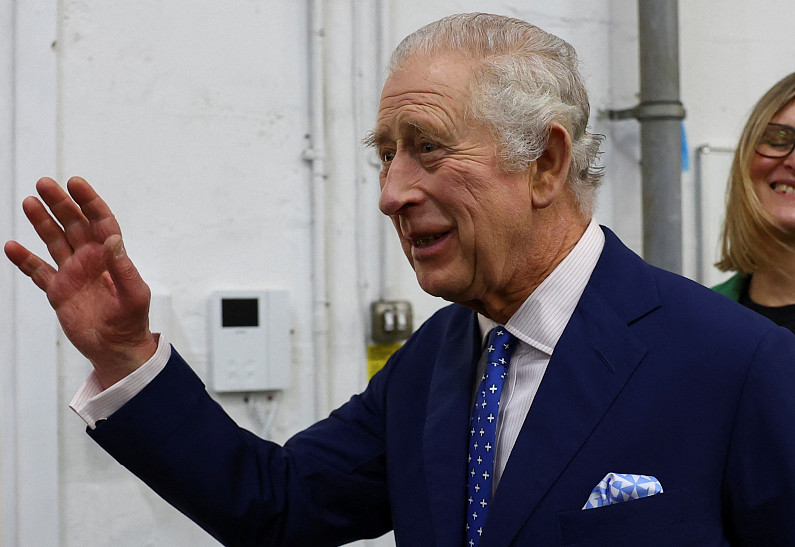 «Это такой позор»: Адель и Эд Ширан отказались выступать на коронации Карла III