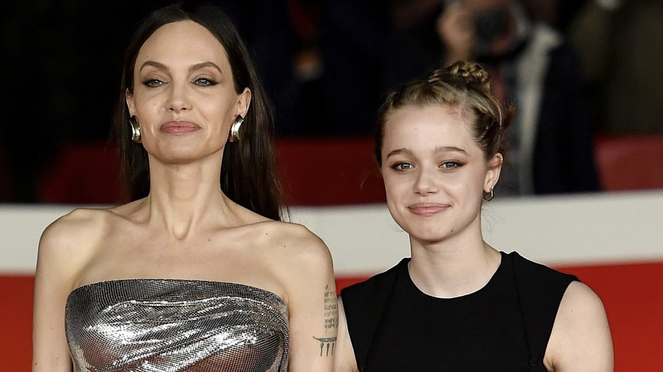 Почему дочь Анджелины Джоли и Брэда Питта на самом деле лишилась волос? Рассказываем!