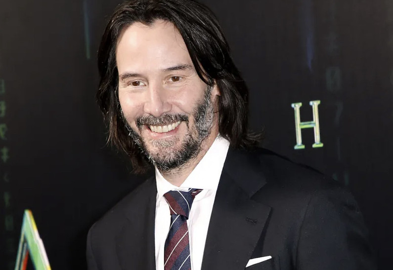 Киану Ривза преследует сумасшедший поклонник. Подробности!