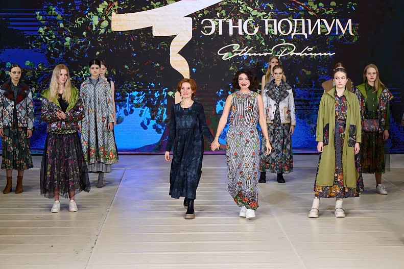 Наталья Душегрея и Анастасия Макеева