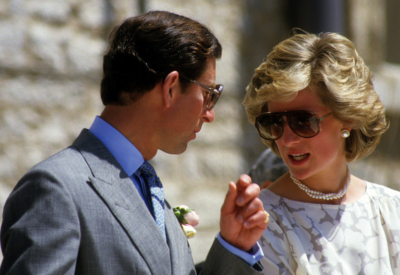 Принцесса Диана написала отчаянное письмо друзьям за несколько месяцев до своей смерти. И вот что там было!