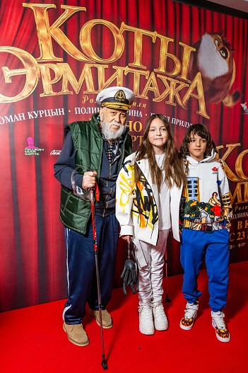Бедрос Киркоров с внуками Аллой-Викторией и Мартином