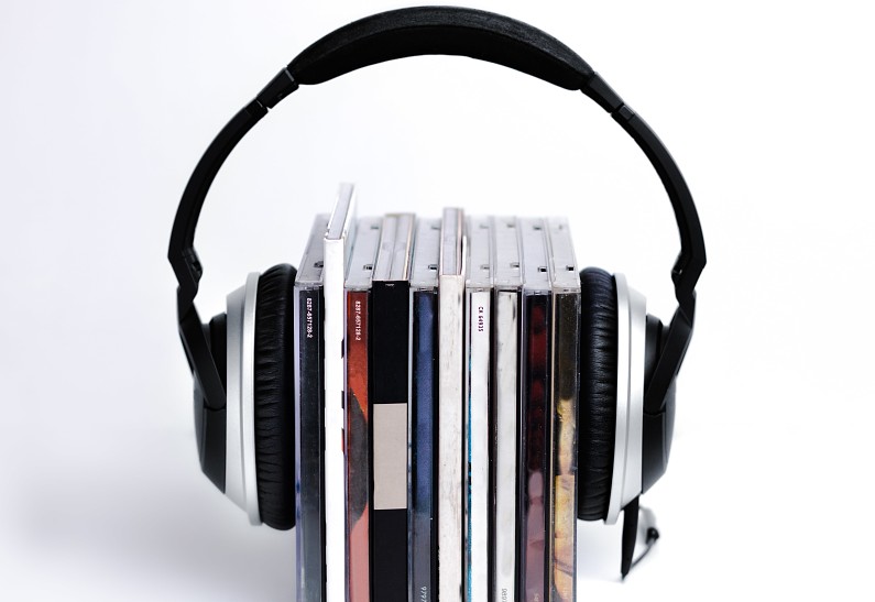 Секреты музыкальной индустрии и истории артистов: книги, которые помогут начать разбираться в музыке