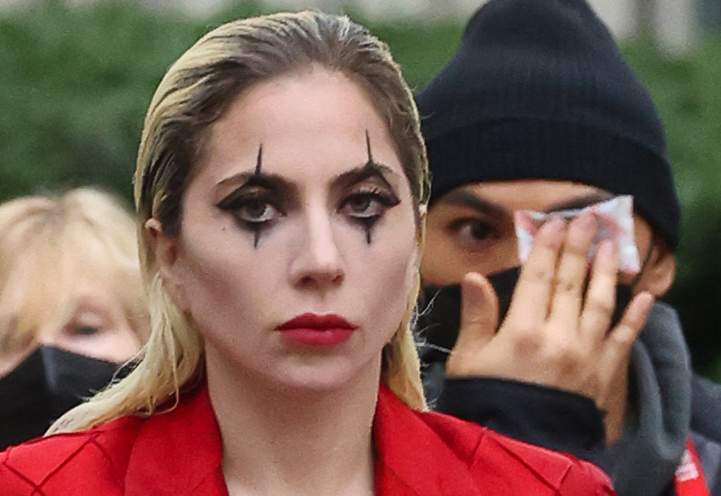 Как Леди Гага выглядит в образе Харли Квинн? Фото!