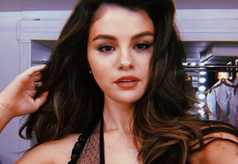 Селена Гомес опубликовала интимный снимок в купальнике на фоне слухов о романе с Зейном Маликом. Фото!