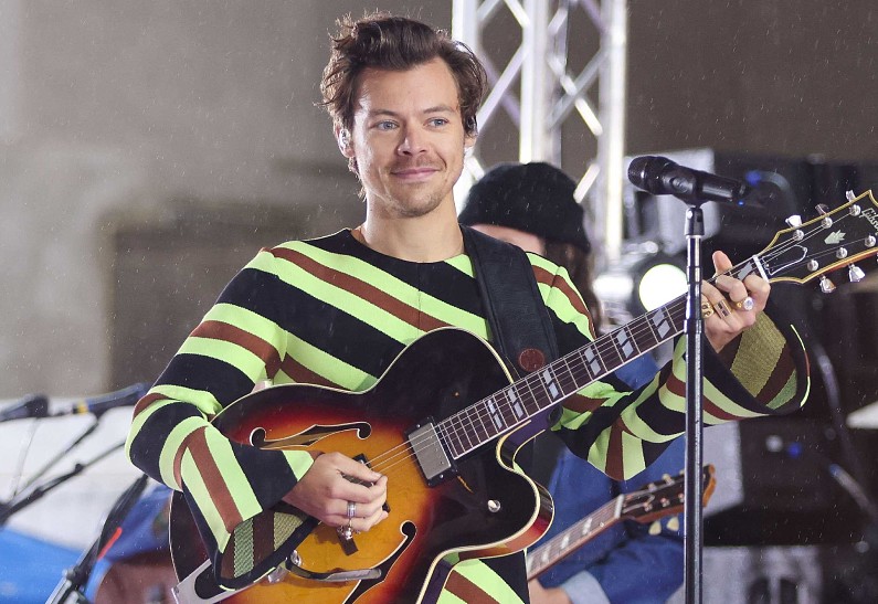 Гарри Стайлс предсказал свой роман с Эмили Ратаковски 8 лет назад. Видео!