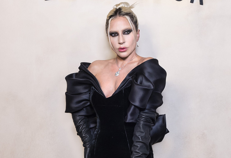 «Я хочу жить в одиночестве»: Леди Гага призналась, что слава слишком давит на нее