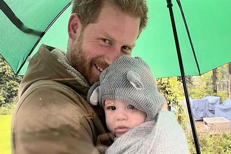 Принц Гарри с сыном Арчи