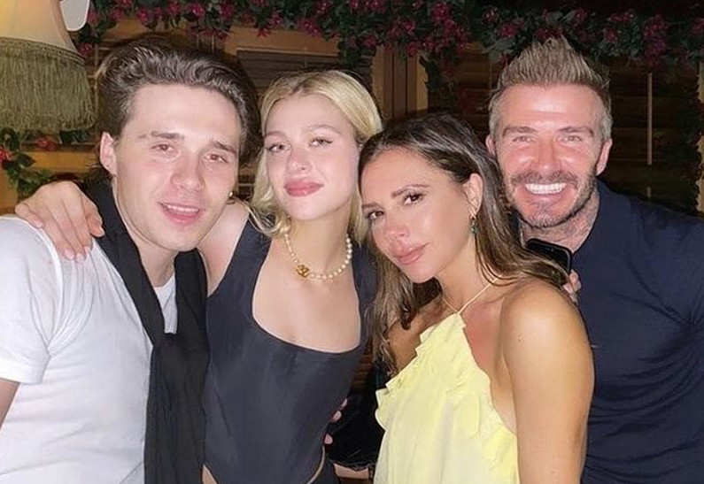 Виктория Бекхэм отметила свой день рождения вместе с семьей. Фото!