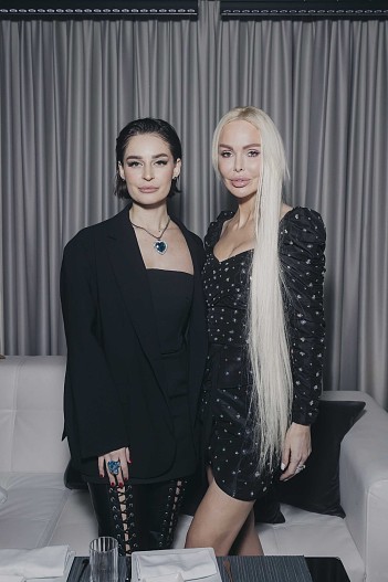 Seville и Алиса Лобанова