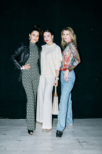 Снежина Кулова, Светлана Абрамова, Евгения Малахова