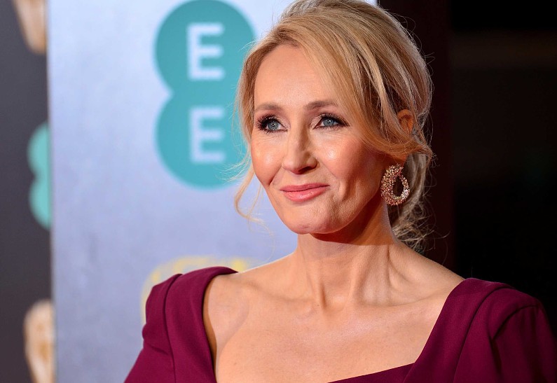 Джоан Роулинг сама выберет актеров для нового сериала о Гарри Поттере. Рассказываем!