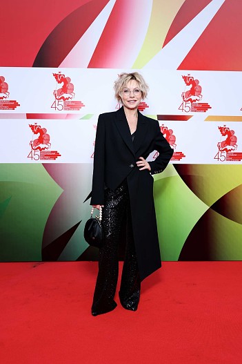 Алёна Бабенко (украшения Mercury)