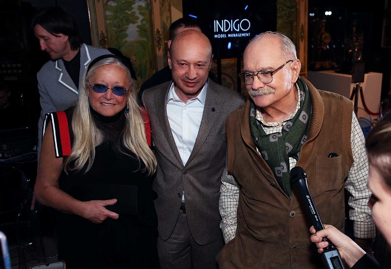 Зара, Елена Север, Мирослава Карпович, Анна Банщикова и другие гости вечера «Русский Силуэт»