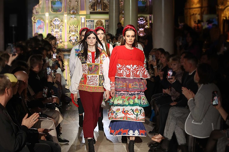 Александра Бологова, коллекция  «Сказ»