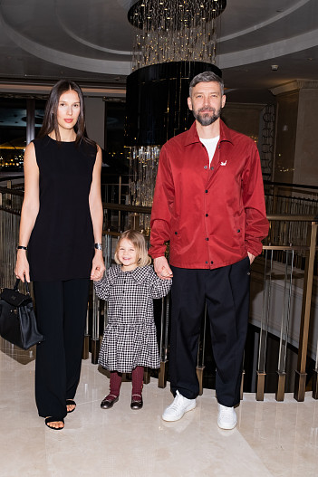 Владимир Кристовский с семьей