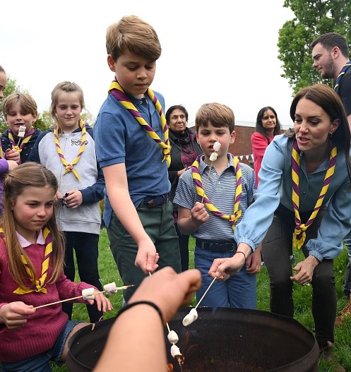 Кейт Миддлтон с детьми