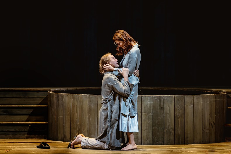 Сцена из спектакля Дядя Ваня