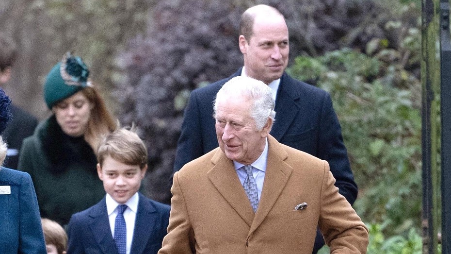В сети появилось официальное фото Карла III с будущими королями Великобритании