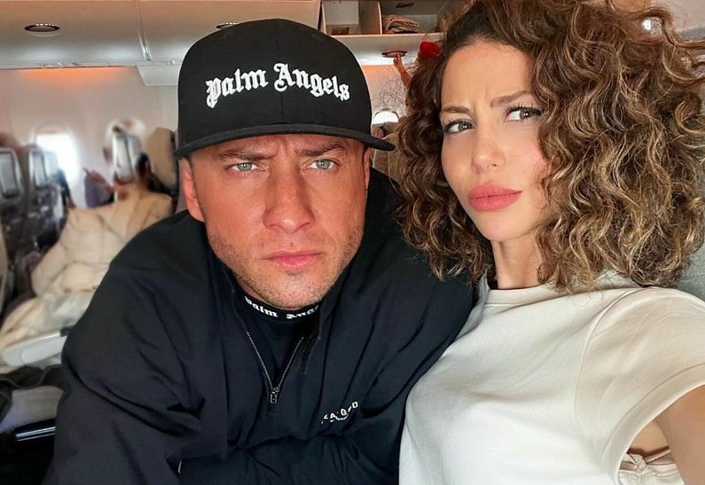 Павел Прилучный и Зепюр Брутян вышли на семейную прогулку с новорожденным сыном